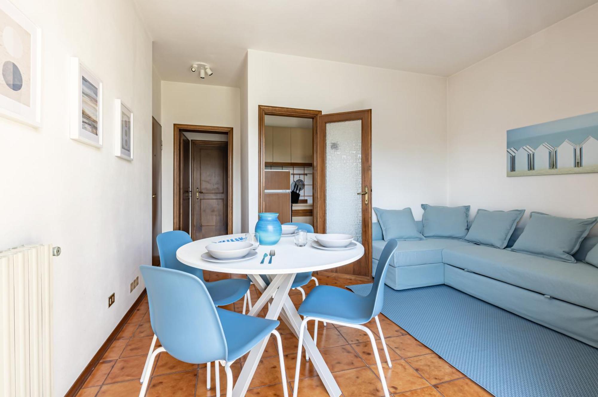 Comfy Apartment With Private Parking Near The Beach! Viareggio Exterior foto
